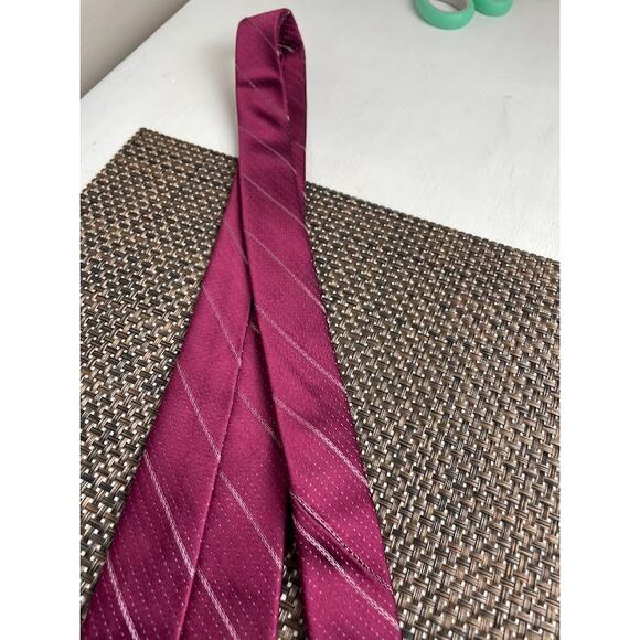 Calvin Klein Mens Neck Tie Burgundy Striped Silk Suit Tie For Men Formal - Picture 5 of 8